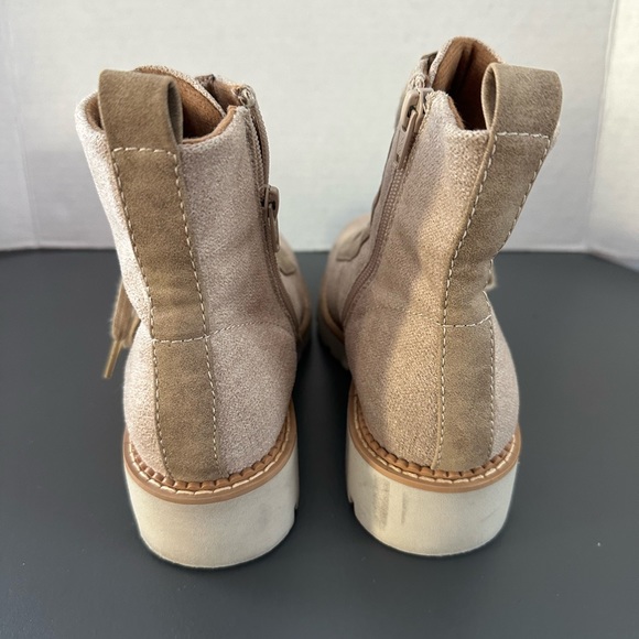 EuroSoft Womens Blaike Chic Military Boots
Color: Stone Taupe Suede. Size 7M - Picture 7 of 10